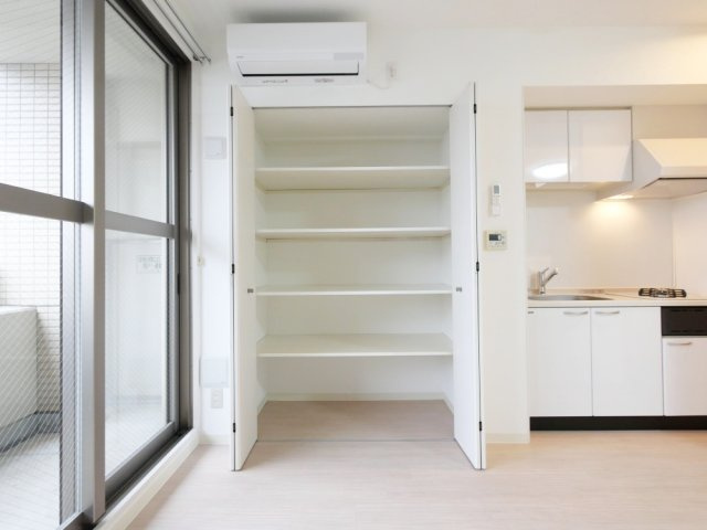 大阪市西区立売堀３丁目の賃貸マンションの収納