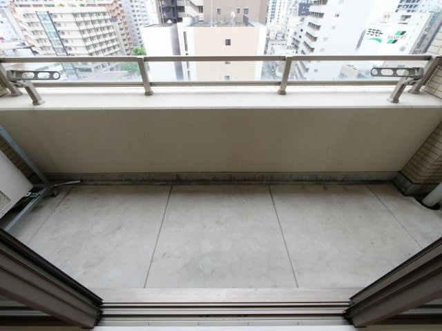 大阪市西区立売堀３丁目の賃貸マンションのバルコニー