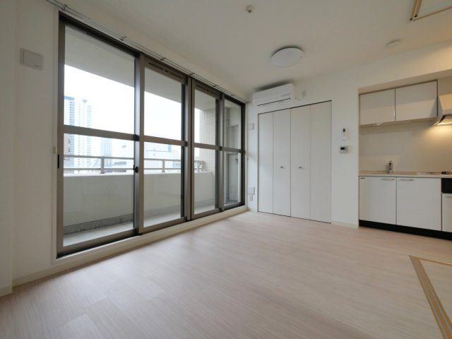 大阪市西区立売堀３丁目の賃貸マンションの居間・リビング