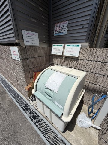 ベルフルールの内装|ゴミ置き場