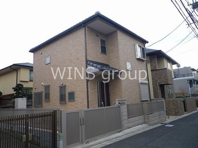 世田谷区経堂４丁目の一戸建て