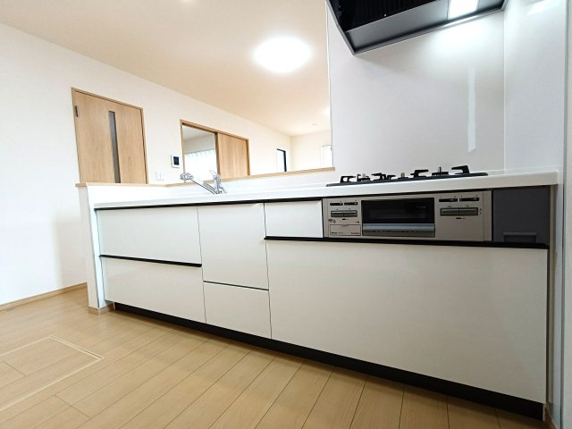 三郷市　東町　新築戸建　　全1棟のキッチン|使いやすいキッチンです
