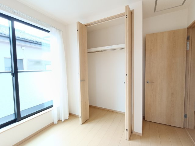 三郷市　東町　新築戸建　　全1棟の収納|小物を収納するのに便利です