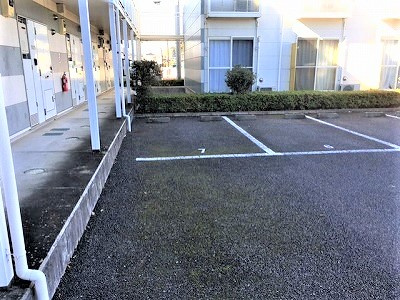 レオパレスロータスの駐車場|画像9