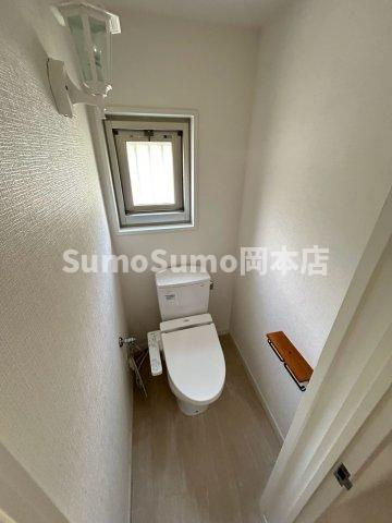 渦ケ森コーポ13号棟のトイレ|清潔感のあるトイレです