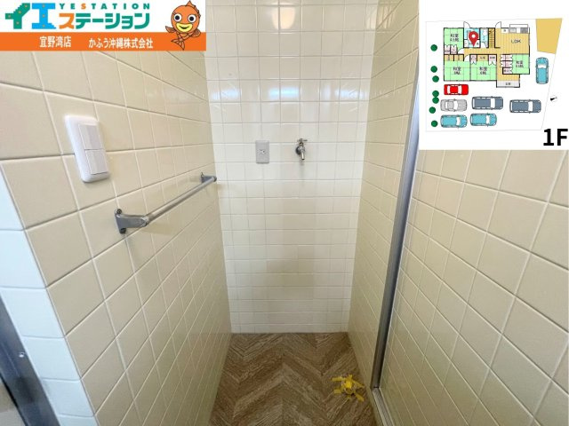 宜野湾１丁目　戸建てのランドリースペース