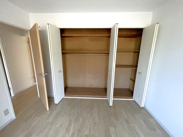 双葉八幡原コーポの収納