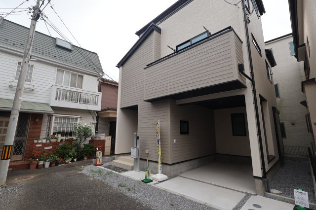 《仲介手数料無料》南区大谷場２丁目5-26新築一戸建てティアラの外観|撮影日 2026年9月2日 8:30 曇り
