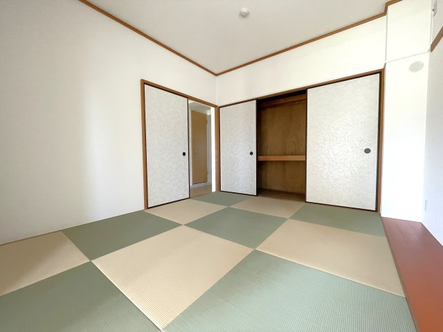 双葉八幡原コーポの和室