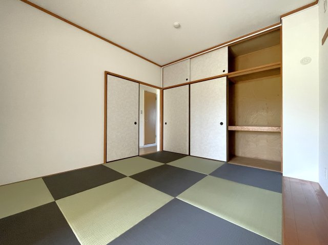双葉八幡原コーポの和室
