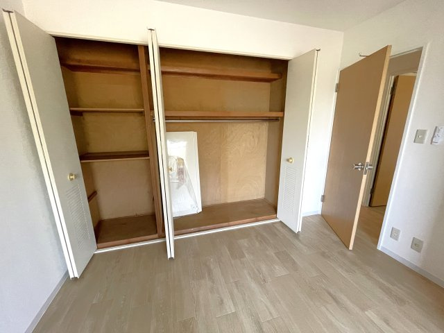双葉八幡原コーポの収納