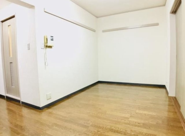 ロサレス荻窪の居間・リビング
