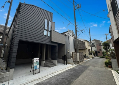 【前面道路含む現地写真】 | 中野区沼袋2丁目　新築戸建　6980万円