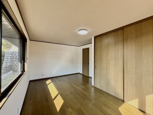 【洋室】 | 仲介手数料無料！常盤小学校に通えるリフォーム済み中古住宅　宇部市西岐波 | 洋室です