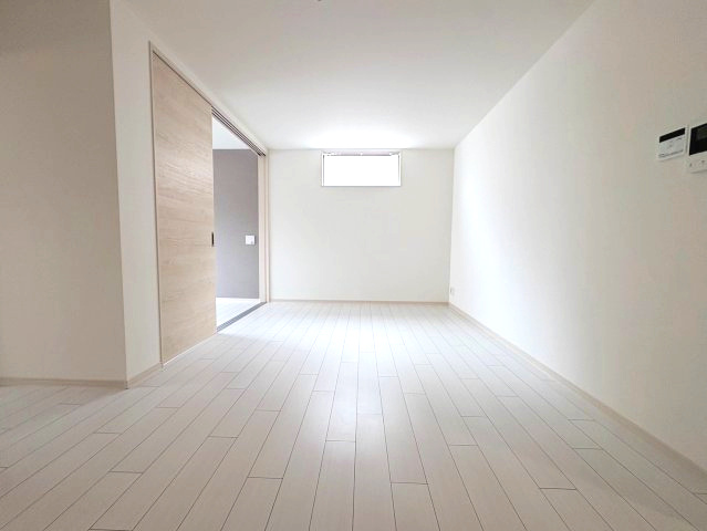 レジーナ本町の居間・リビング