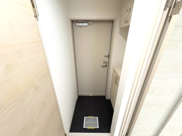 レジーナ本町の玄関