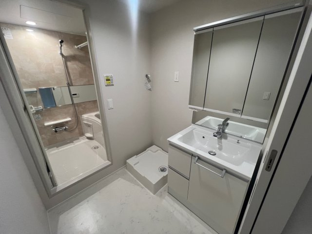 ＣＯＣＯＲＯ１２３２１の独立洗面台
