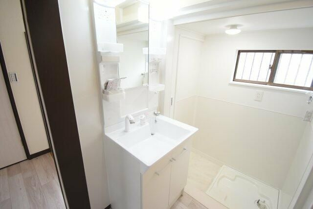 東有馬２丁目戸建の洗面所