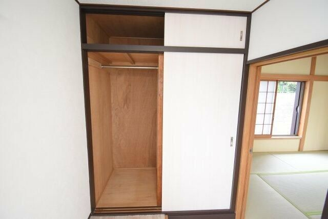 東有馬２丁目戸建の収納