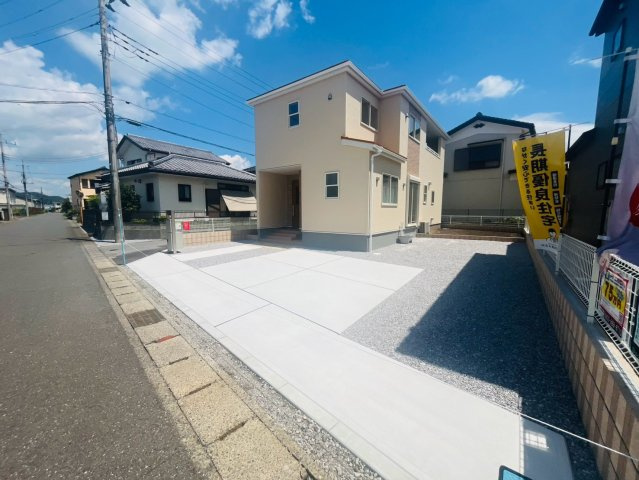 【Livele Garden】　栃木市岩舟町静和　第５　全2邸の前面道路含む現地写真|カースペース並列2台駐車可能♪
2026年8月撮影