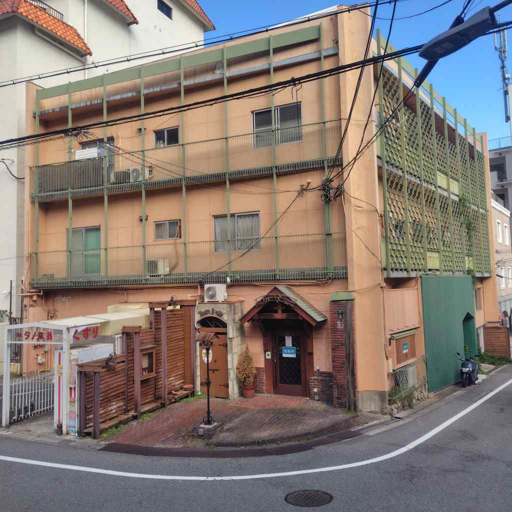 北野町 山麓ハイツ1F 店舗/事務所の外観