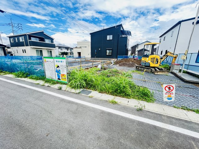 新築　前橋市青柳町　11号棟の駐車場|駐車スペースは建物南側に並列2台分可能です！