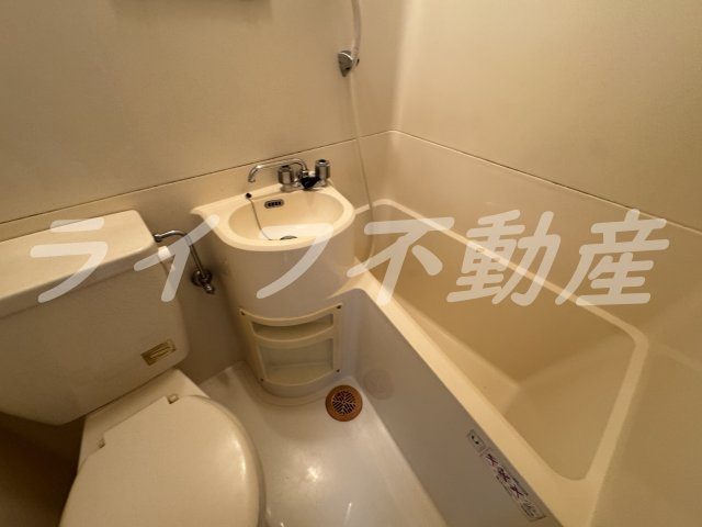 コーポウエスト神路　仲介手数料無料の洗面所|使いやすい洗面所です