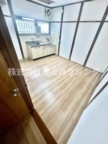 南武庫之荘7丁目一戸建の居間・リビング