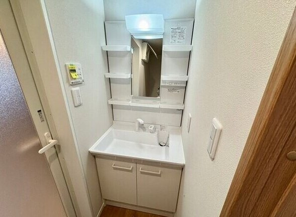 シェリル明石貴崎の洗面所