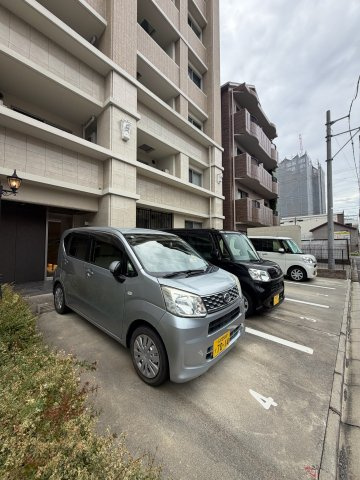 ベルルージュ名駅西　名古屋市賃貸　仲介手数料無料の駐車場