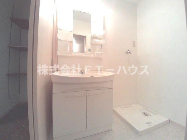 パールパティオの独立洗面台