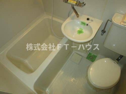 ベルシェ船橋ラマージュの浴室