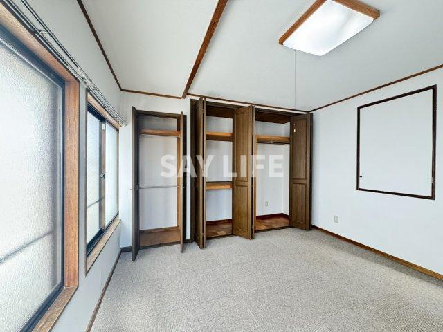 八尾市八尾木北4丁目貸家の収納