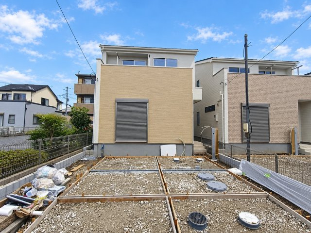 八潮市　西袋　新築戸建　全2棟