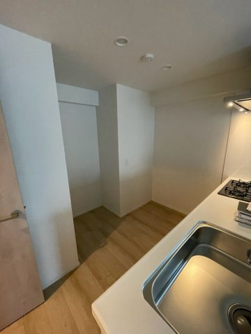  ジーグランデ三ノ輪のキッチン|冷蔵庫置場