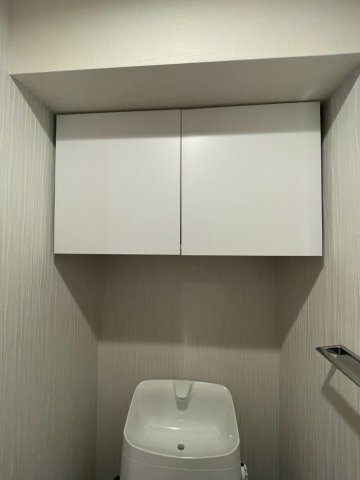  ジーグランデ三ノ輪のトイレ|トイレ上収納