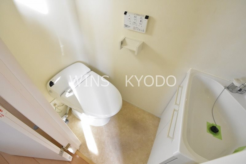 世田谷区宮坂２丁目のアパートのトイレ
