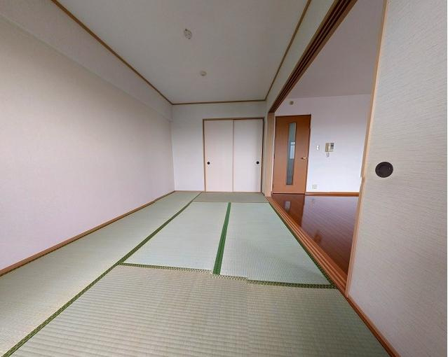 【寝室】