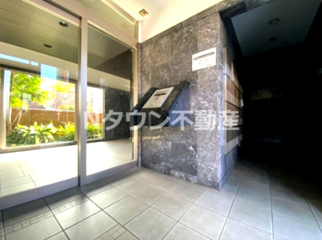 【ロビー】 | プレサンス名古屋城前ラバンカ | 清潔なロビーです
