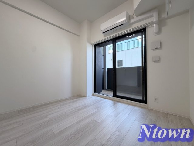 【居間・リビング】 | プレリス浅間町フォルテラ | こちらの居間で趣味の時間をお楽しみください