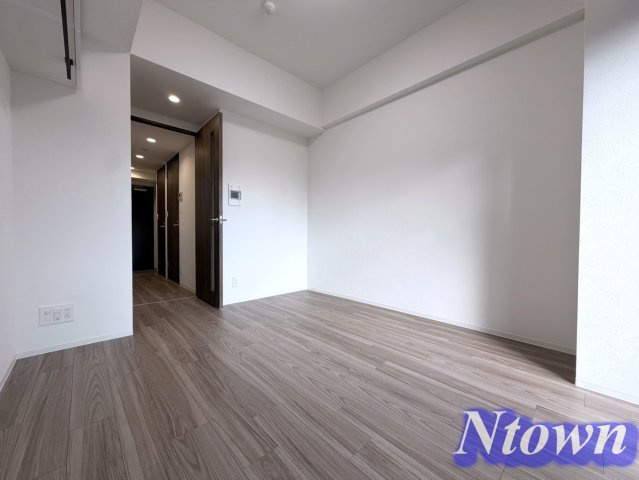 【居間・リビング】 | プレリス浅間町フォルテラ | こちらの居間で趣味の時間をお楽しみください