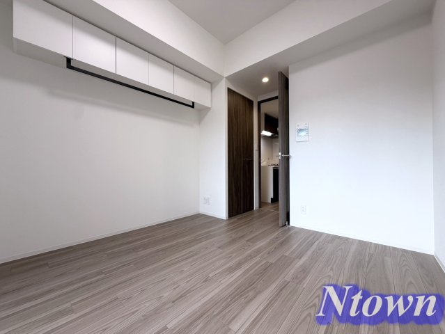 【居間・リビング】 | プレリス浅間町フォルテラ | こちらの居間で趣味の時間をお楽しみください