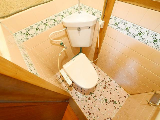 南紀寺戸建のトイレ|コンパクトで使いやすいトイレです