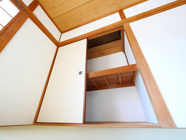 南紀寺戸建の収納|ちょっとした収納スペースも充実しています