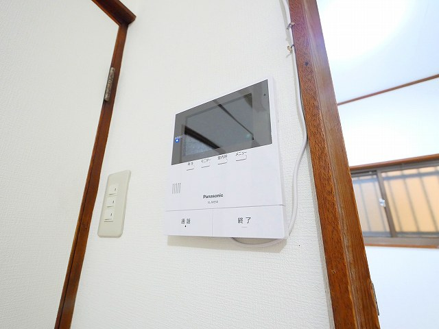 南紀寺戸建のセキュリティ|モニター付きインターホン完備