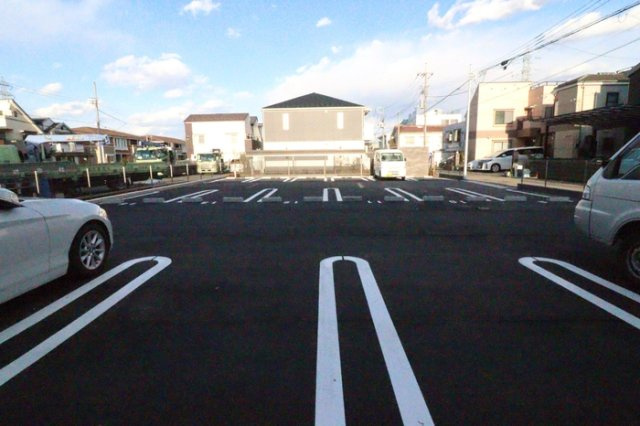 aise villageの駐車場