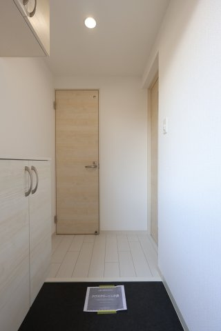 【玄関】 | レジーナ本町