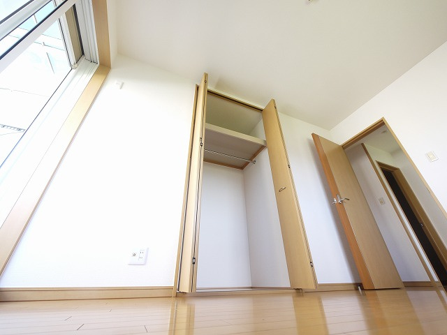 南六条町　戸建の収納|便利な収納スペースです