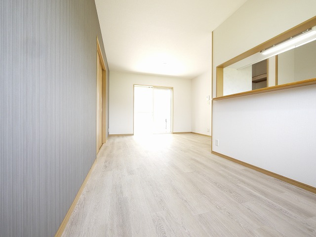 南六条町　戸建の居間・リビング|ゆったりとした居間です