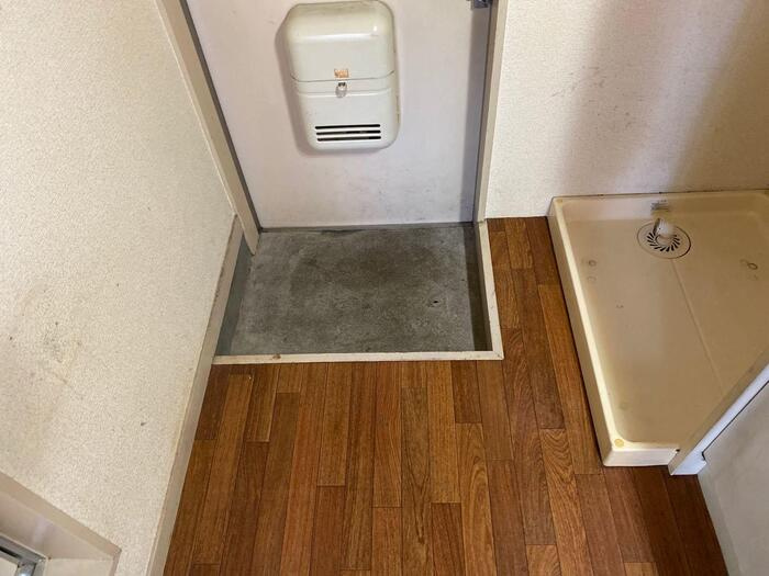ロイヤルハイツの玄関
